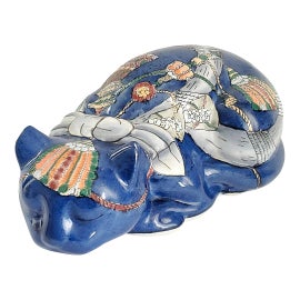 Example of Paolo Gucci Room Accents and Accessories