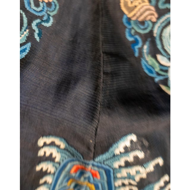 19th Century Chinese Fine Silk Embroidered Dark Blue or Black Informal Robe For Sale - Image 14 of 17