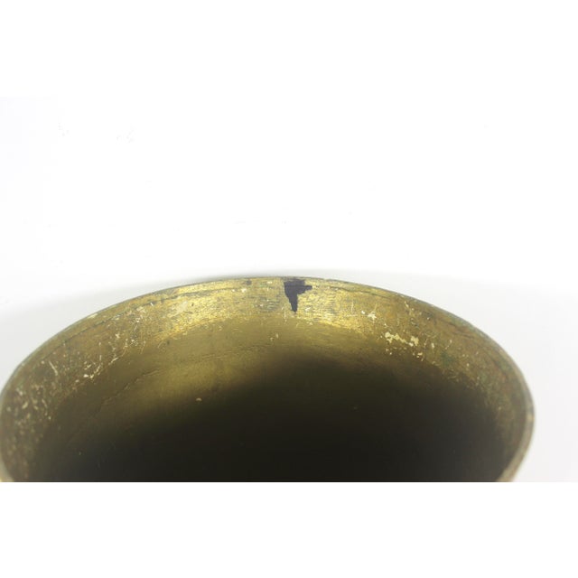 1960s Vintage Italian Florentine Gilded Gilt Wood Waste Basket Gold Antique White For Sale - Image 5 of 13