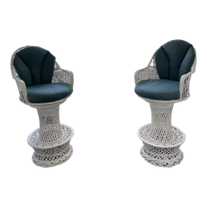 Vintage Russell Woodard Woven Fiberglass Bar with Two Stools