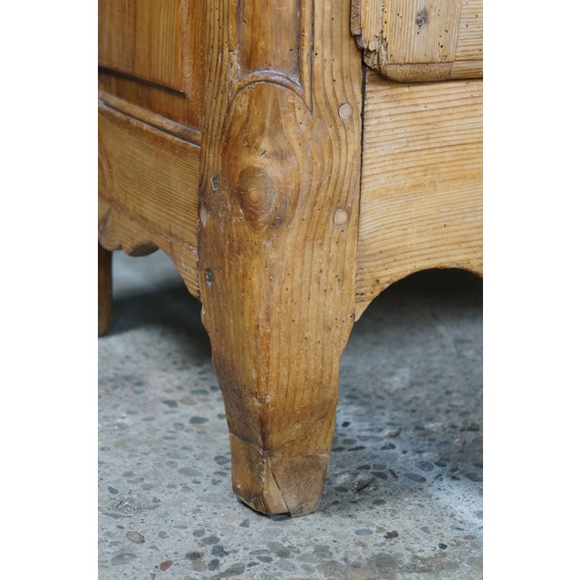 Antique 19th C. French Provincial Louis XV Pine Wardrobe Armoire Media Cabinet For Sale - Image 15 of 17
