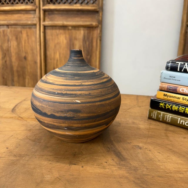 Late 20th Century Small Black and Orange Canyon Drift Round Prem Vase For Sale - Image 5 of 8