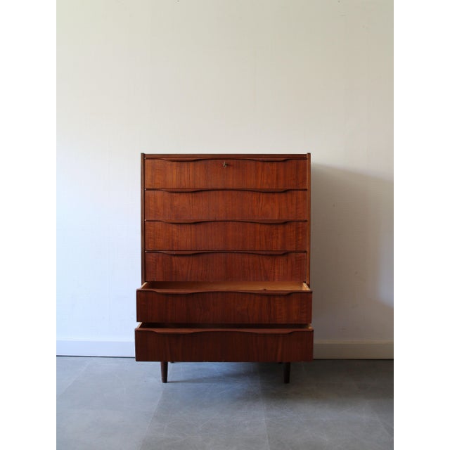 Mid-Century Modern Vintage Danish Chest of Drawers in Teak, 1960s For Sale - Image 3 of 14