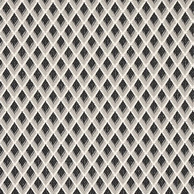 Sample - Schumacher Hammerick Diamond Fabric in Grey For Sale