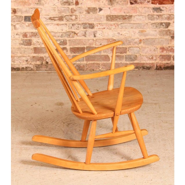 Wood Mid-Century Modern Elm and Beech Rocking Chair from Ercol, 1960s For Sale - Image 7 of 13