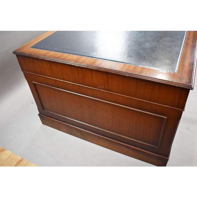 1980s Mahogany Partners Desk, 1980s For Sale - Image 5 of 14