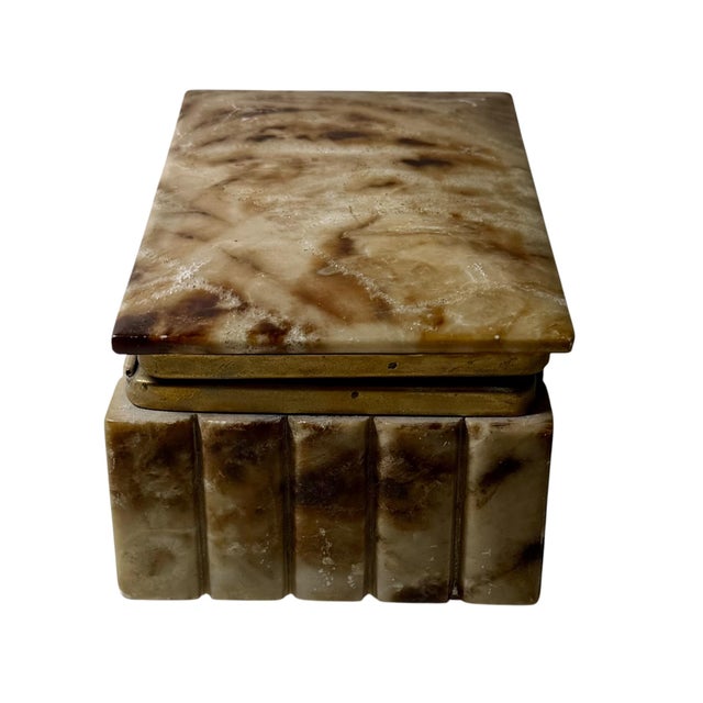 1940s Italian Fluted Alabaster Jewelry Box For Sale In Tampa - Image 6 of 9