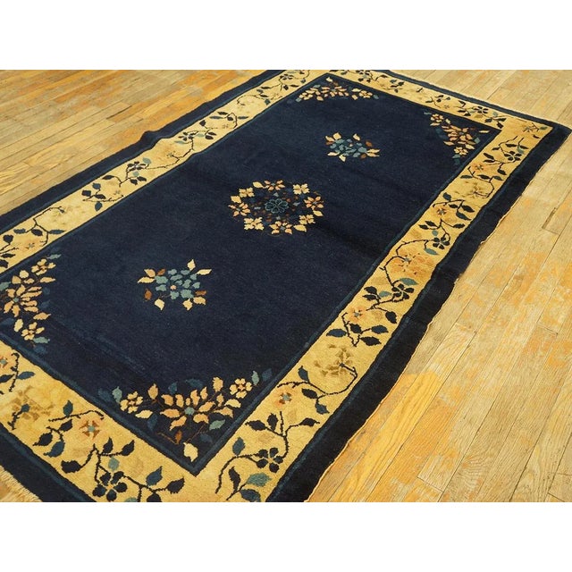 Chinese 1920s Navy Blue Open Field Medallion Antique Chinese Peking Knotted Rug Carpet For Sale - Image 3 of 12