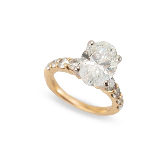 Gender: Ladies Metal Type: 14K Yellow Gold Ring Size: 5 Width: 2.18 mm Weight: 5.06 grams Ladies 14K yellow gold six-...
