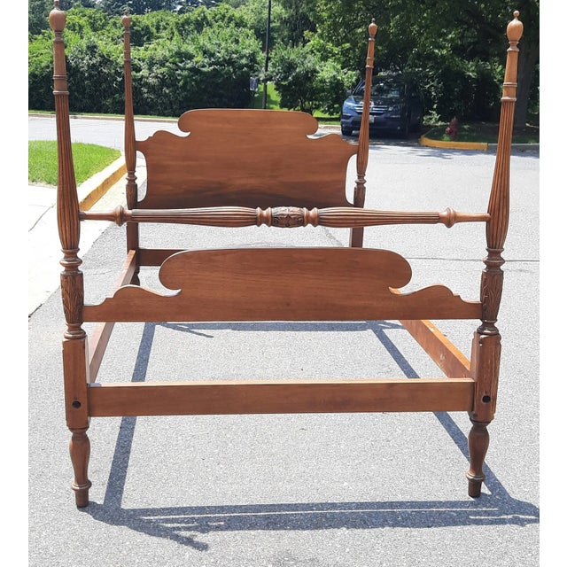 Traditional 1940s Federal Style Pale Mahogany Full Size Bed For Sale - Image 3 of 9