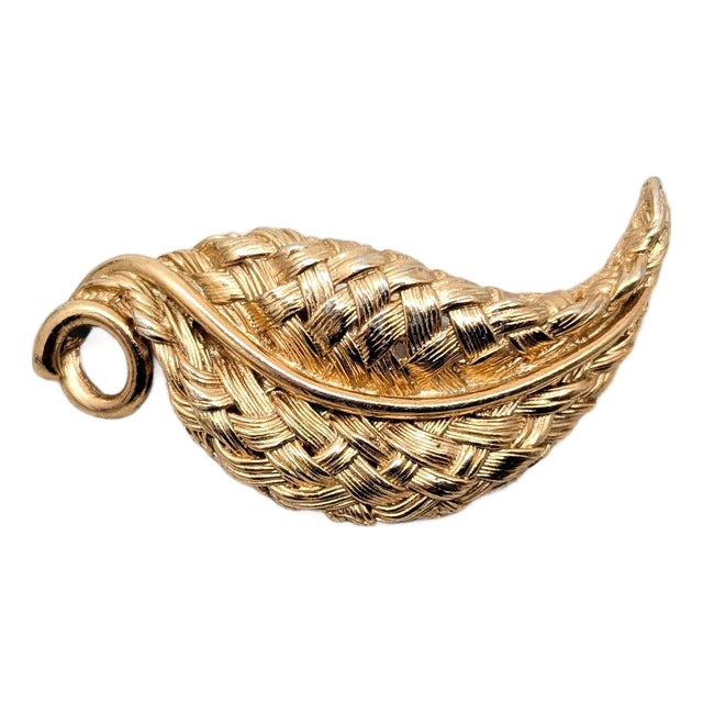 Vintage 1960s Signed Napier Goldtone "Woven" Leaf Brooch For Sale