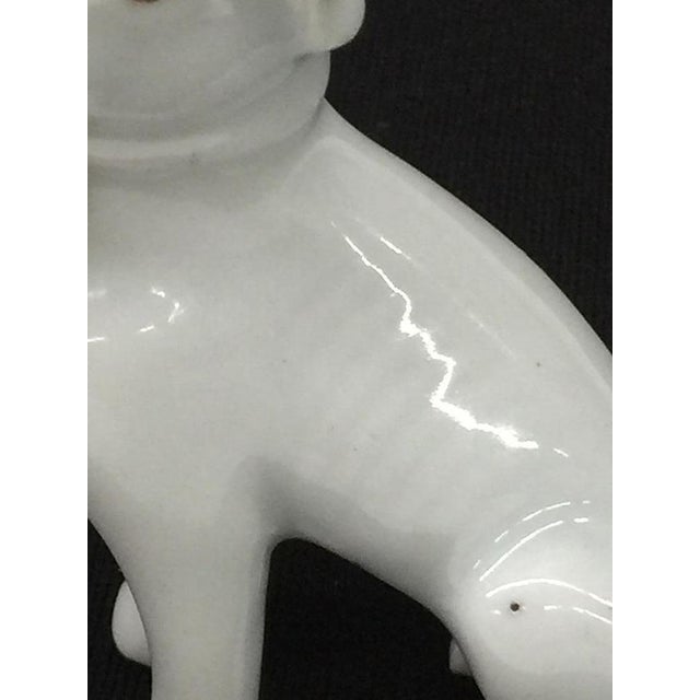 Chinese Porcelain Sitting Dog, Dehua, Qing Dynasty, Kangxi Era For Sale - Image 10 of 14