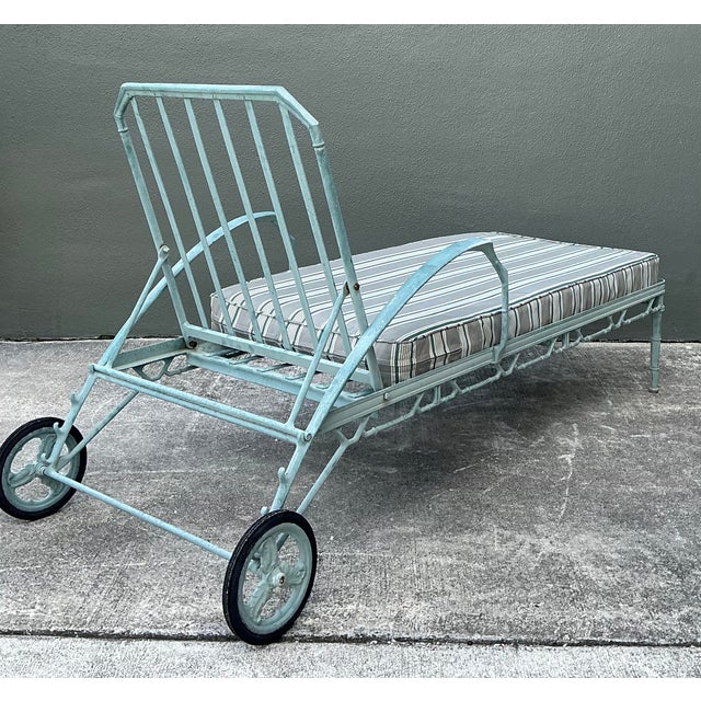 Vintage Cast Aluminum “Calcutta” Chaise Lounge After Brown Jordan For Sale In West Palm - Image 6 of 12