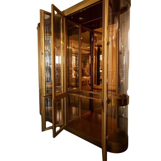 1970s Mid Century Mastercraft Brass Vitrine Cabinets - Pair For Sale In Minneapolis - Image 6 of 12
