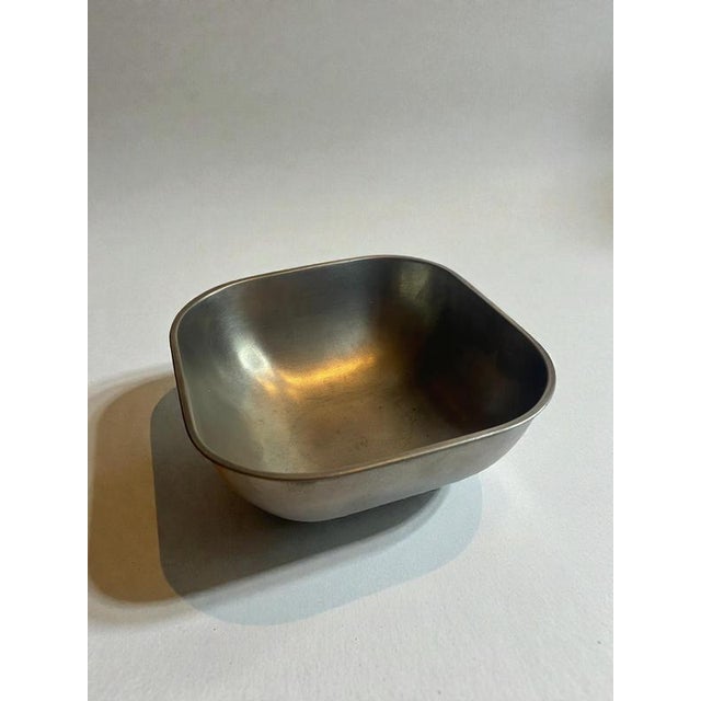 Swedish Modern Pewter Bowl attributed to Edvin Ollers for Schreuder & Olsson, 1938 For Sale - Image 4 of 10