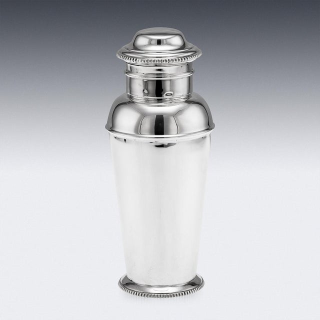 Vintage English Art Deco Silver Cocktail Shaker from Mappin & Webb, 1930s For Sale - Image 3 of 15