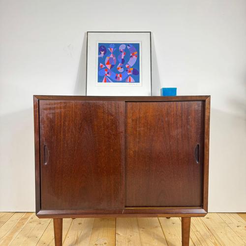 Mid-Century Modern Rosewood Sideboard with Sliding Doors For Sale - Image 9 of 9