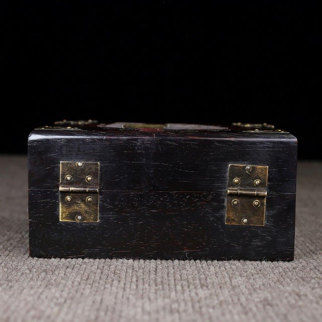 Brown Vintage Sandalwood Jewelry Box With Mother-of-Pearl Elephant Inlay For Sale - Image 8 of 9