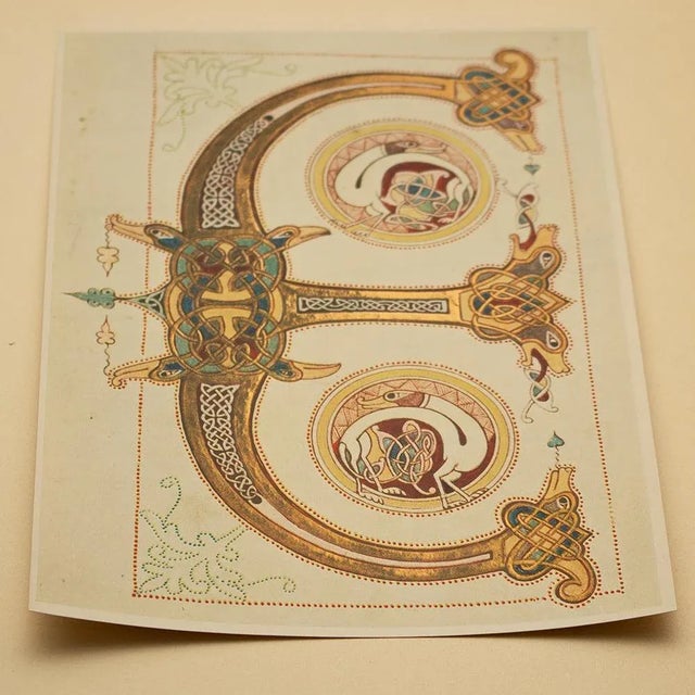 1940s 1949 Letter E From "The Sacramentary of Gellone", First Edition Vintage Gold Ink Lithograph For Sale - Image 5 of 9