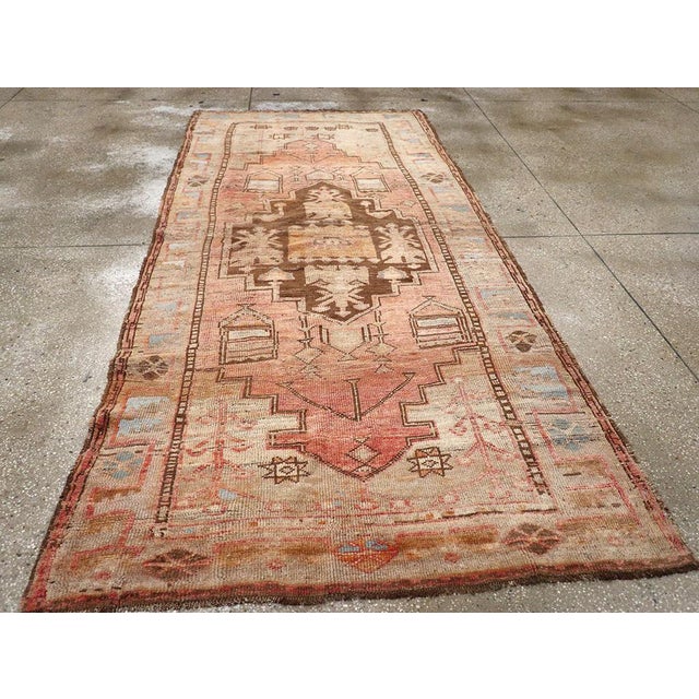 Salmon Galerie Shabab Collection Mid-20th Century Turkish Anatolian Gallery Carpet For Sale - Image 8 of 10