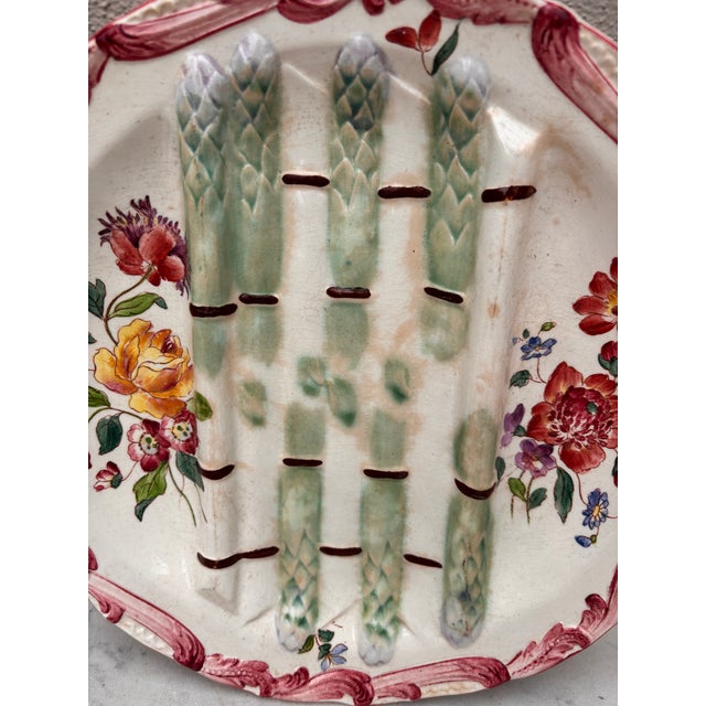 Longchamp 19th Century Longchamp Majolica Asparagus Plate With Flowers For Sale - Image 4 of 6