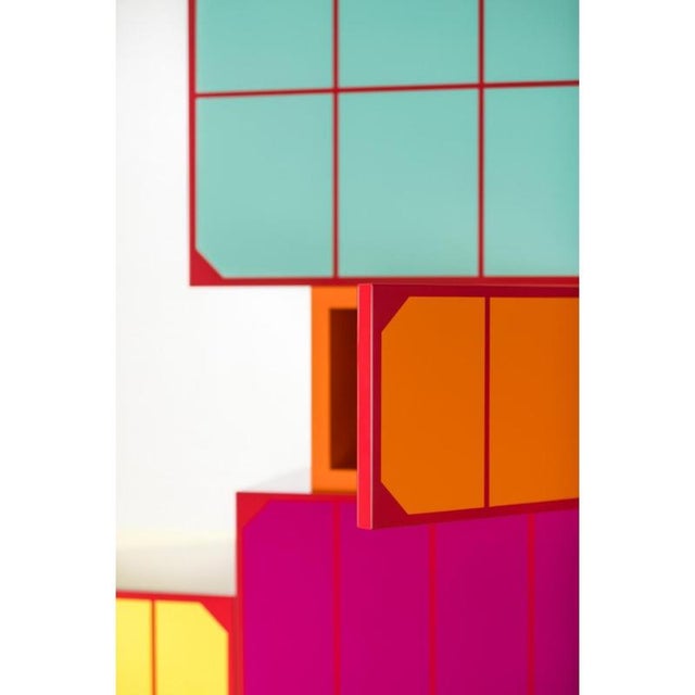 Man Cabinet in Powder-Coated Aluminum by Altreforme For Sale - Image 4 of 9