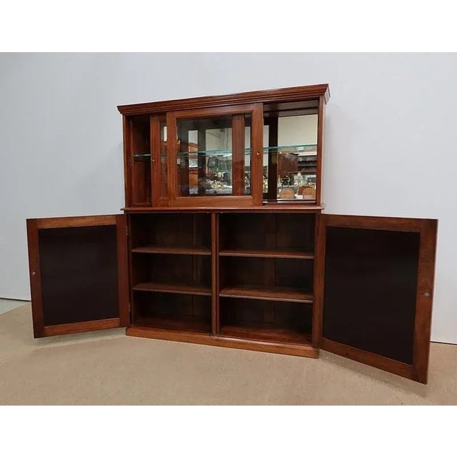 20th Century Mahogany Shopping Showcase For Sale - Image 4 of 18