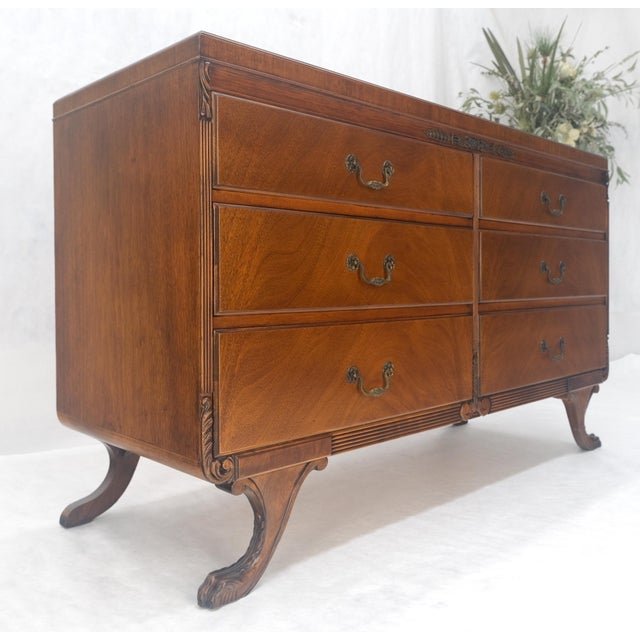 Mid 20th Century Duncan Phyve Mahogany 6 Drawers Splayed Carved Legs 6 Drawers Dresser MINT For Sale - Image 5 of 15