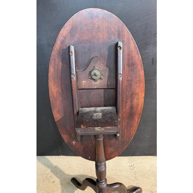 Early 19th Century Georgian Mahogany Tilt Top Table, 1800 For Sale - Image 5 of 9