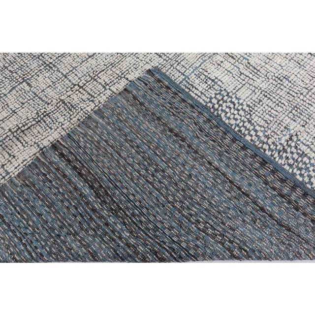 Gray Modern Moroccan High-Low Wool Rug with Abstract Grid Design by Doris Leslie Blau For Sale - Image 8 of 8