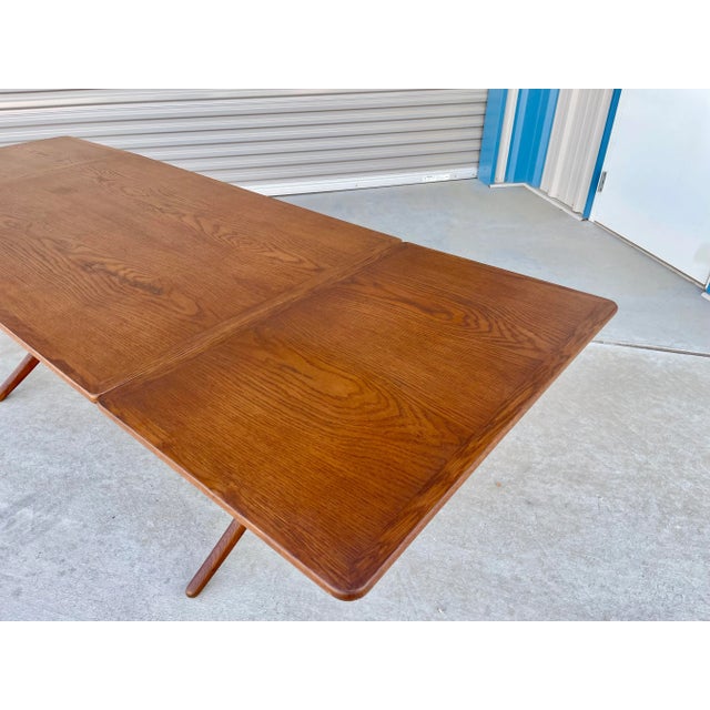 1950s Danish Modern AT-304 Teak and Oak Dining Table by Hans J. Wegner For Sale - Image 9 of 13