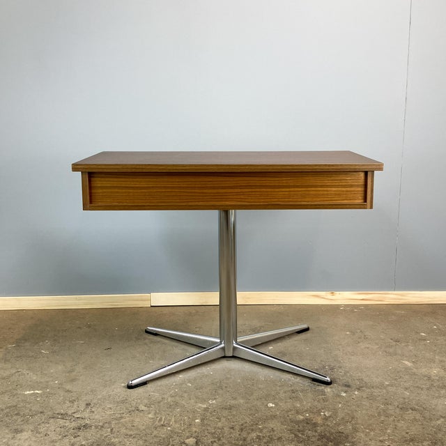 Swivel Side Table in Chrome Frame and Dark Walnut, 1970s For Sale - Image 6 of 9