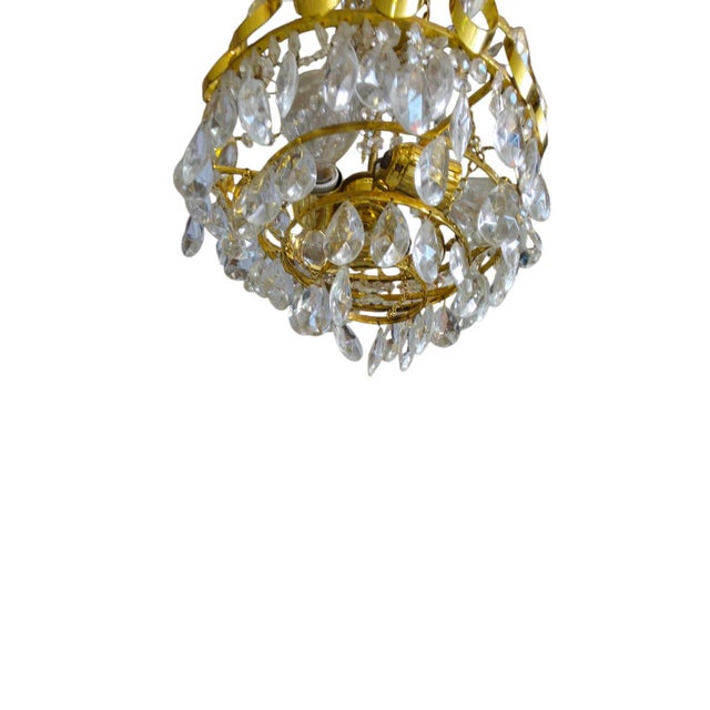 Mid-Century Modern Gilded Brass Crown Chandelier with Faceted Crystal Teardrop Crystals in the style of Palwa, Germany, 1960-1970 For Sale - Image 6 of 9