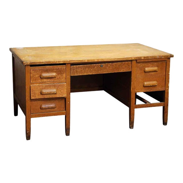 1940s Traditional Large Restorable Solid Oak Executive Desk Chairish