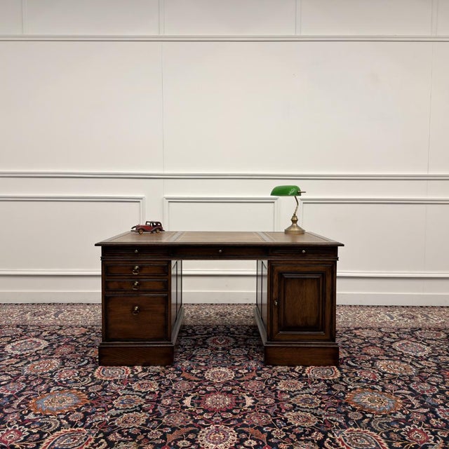 Classic English Chesterfield Desk in Brown Leather from RAC, in Very Good conditions. Designed 1920 to 1949 This piece has...