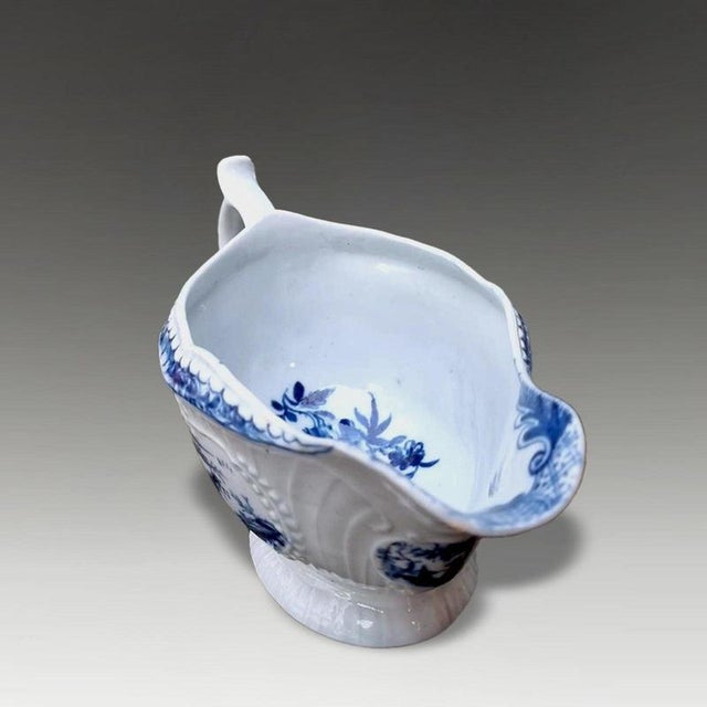 Blue Antique First Period Porcelain Sauce Boat from Dr Wall Worcester, 1760 For Sale - Image 8 of 11