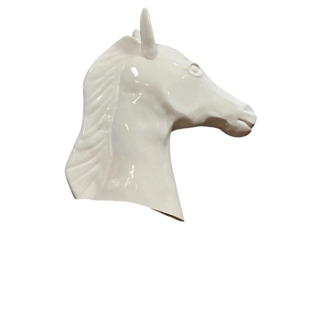 Monumental design sculpture: resin horse by Philippe Arrachard (1962) / 165cm high Lyon-based artist Signed underneath H...