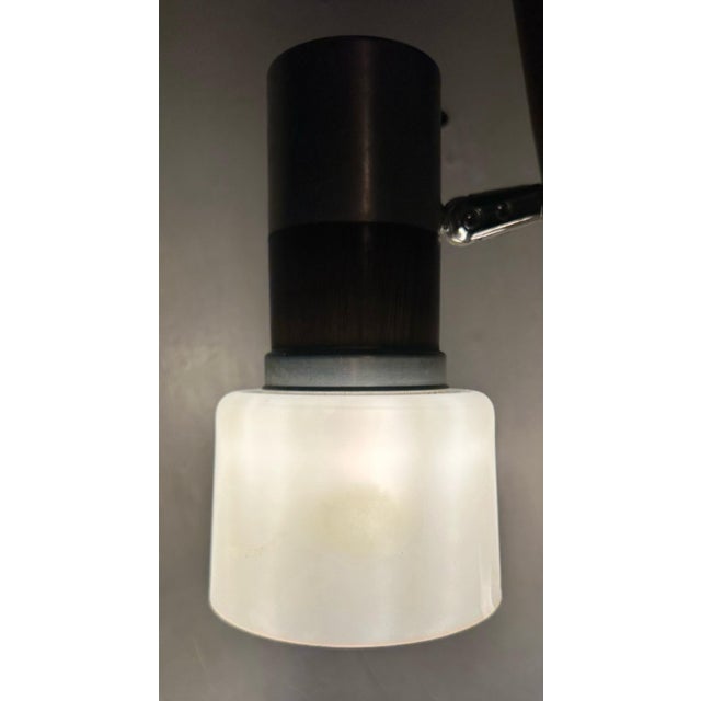 Vintage 1960s Midcentury 3-Light Floor Lamp Attributed to Gerald Thurston for Lightolier ~ Silver and Brown Floor Lamp With 3-Way Switch For Sale - Image 10 of 11