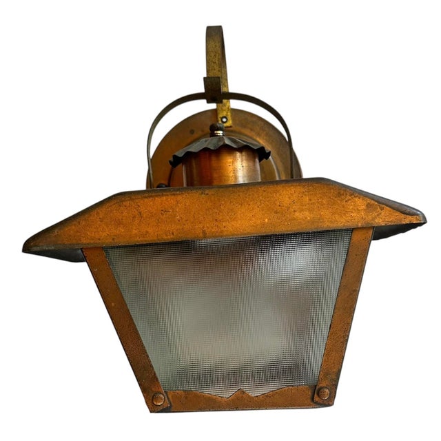 American Copper and Frosted Reeded Glass Wall Sconce, Circa 1920 For Sale - Image 3 of 4