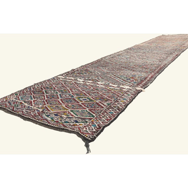 21964 Vintage Zemmour Moroccan Kilim Rug, 03'11 x 20'03. The Sacred Continuum: A Vintage Zemmour Moroccan Masterpiece of...