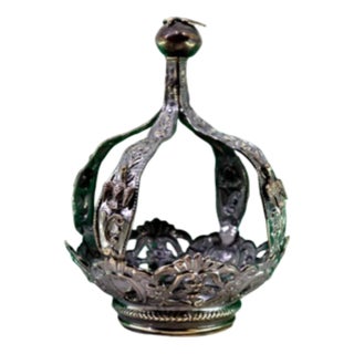 Silver Crown with Reliefs of Acanthus Leaves For Sale