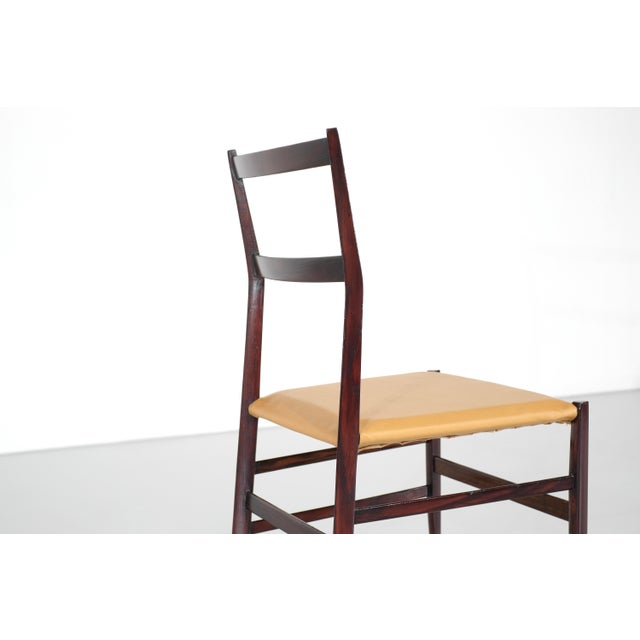 Cassina Superleggera Chair in Wood by Gio Ponti for Cassina, Italy, 1960s For Sale - Image 4 of 16