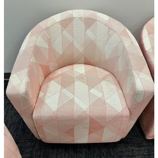 Set of 5 Steelcase Turnstone Jenny Low Club Lounge Chairs Pink Geometric Pattern For Sale - Image 9 of 12
