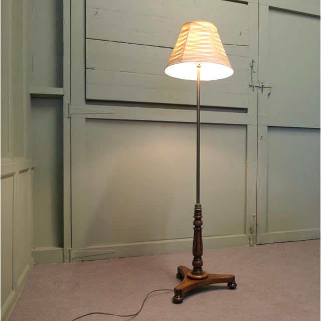 Edwardian Brass and Mahogany Floor Standing Reading Lamp, 1900 For Sale - Image 4 of 6