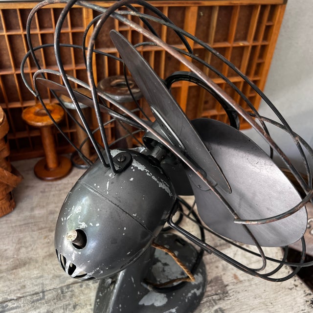 Gray Vintage Westinghouse Oscillating Desk Fan Black Metal Industrial Style For Sale - Image 8 of 13