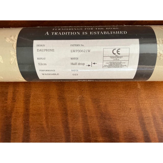 English Ralph Lauren Washable Wallpaper Dauphine Batch 23 One Double Roll For Sale - Image 3 of 11