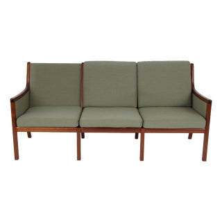 Danish Three-Seater Sofa in Mahogany and Wool Fabric by Ole Wanscher for Poul Jeppesens Møbelfabrik, 1960s For Sale