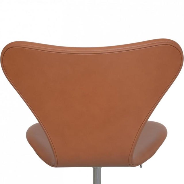 Model 3117 Office Chair in Cognac Leather by Arne Jacobsen, 1980s For Sale - Image 11 of 13