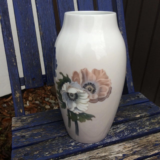 Mid-Century Modern Vintage Danish Vase from Bing & Grondahl, 1950s For Sale - Image 3 of 7