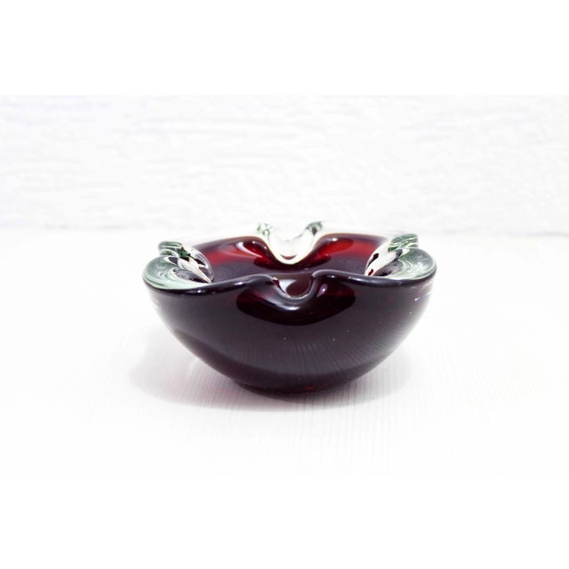 Murano glass ashtray 60/70 years Whether it is like empty pocket, ashtray or simply in decoration, this classic of the 60s...